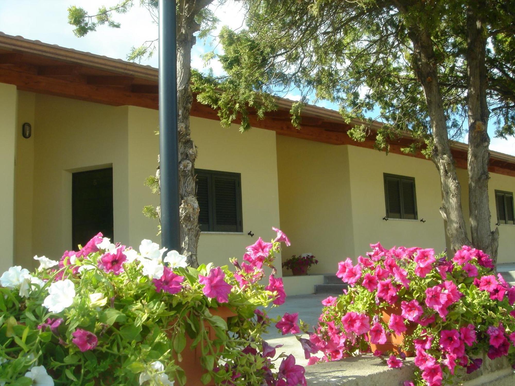 צ'יוויטווקיה Hotel Samarcanda מראה חיצוני תמונה