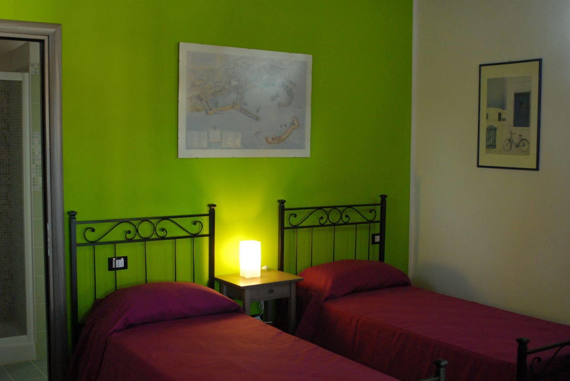 צ'יוויטווקיה Hotel Samarcanda מראה חיצוני תמונה